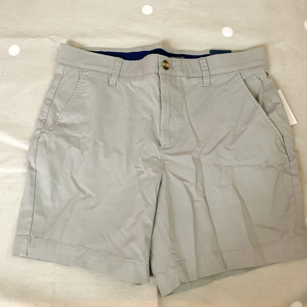✨NWTS✨ Men’s Crown and Ivy Khaki Shorts SZ 34